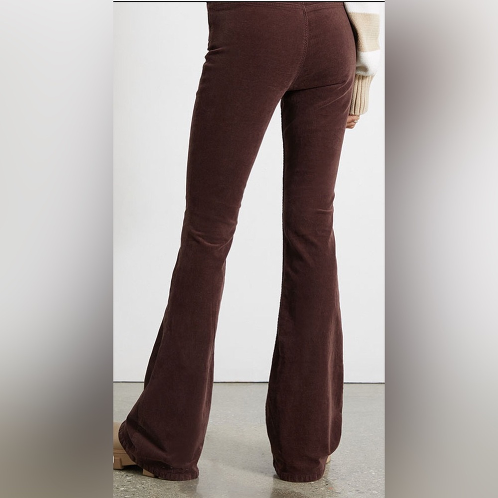 Pacsun Brown Corduroy Low Rise
Flare Pants size 27 great condition side zip - Picture 6 of 17